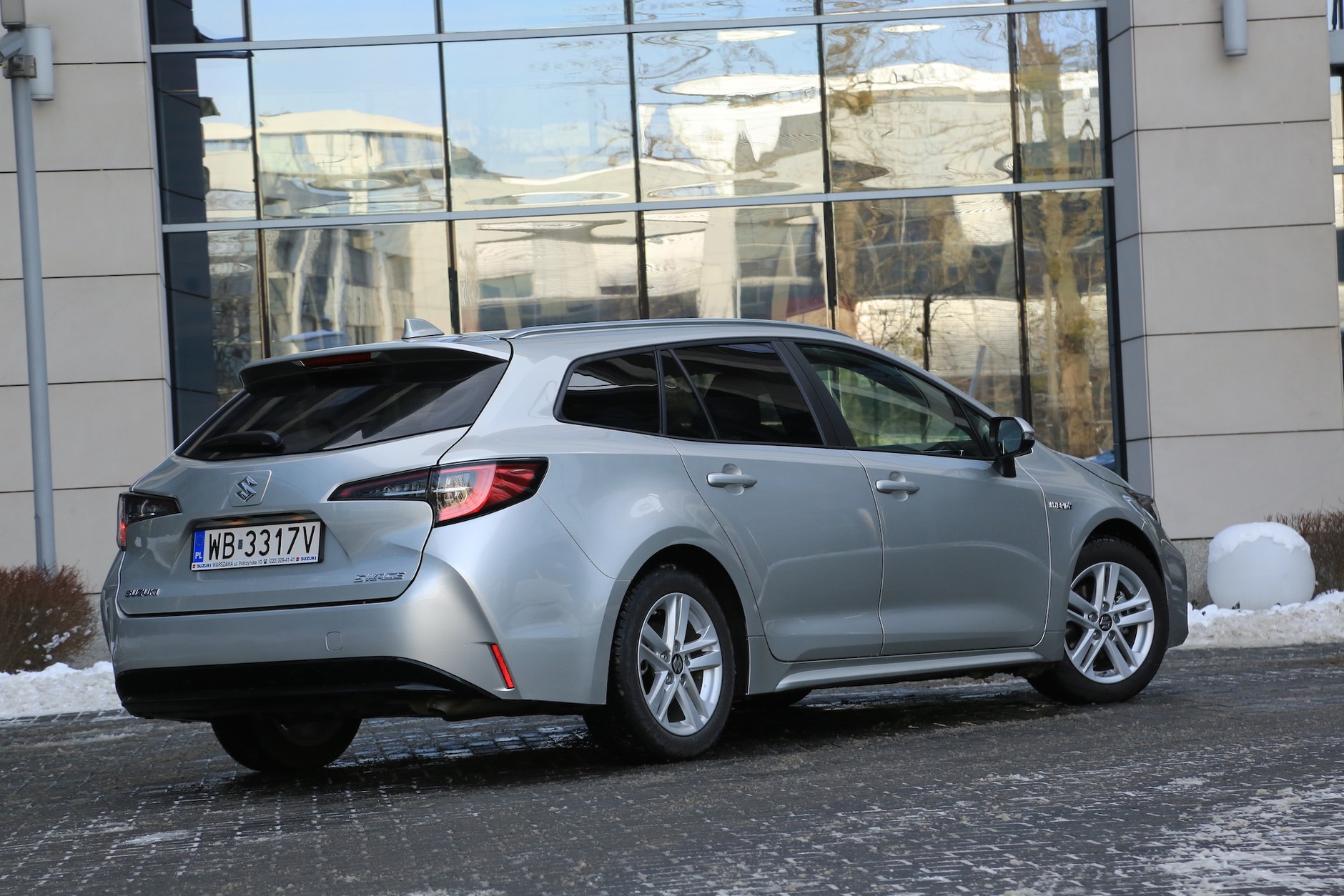 Suzuki Swace 1.8 Hybrid