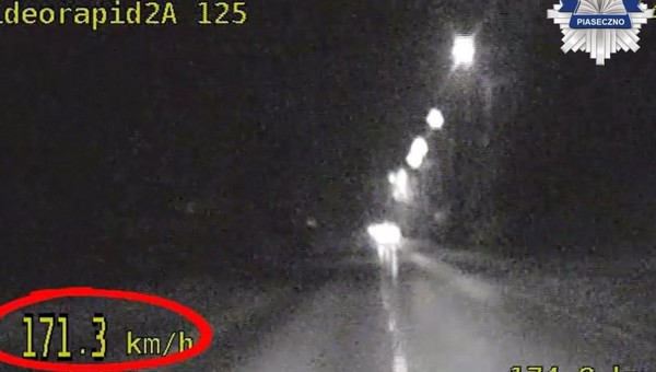 Jechał 171 km/h przy ograniczeniu do 40 km/h. Bo był zmęczony! [Nagranie]