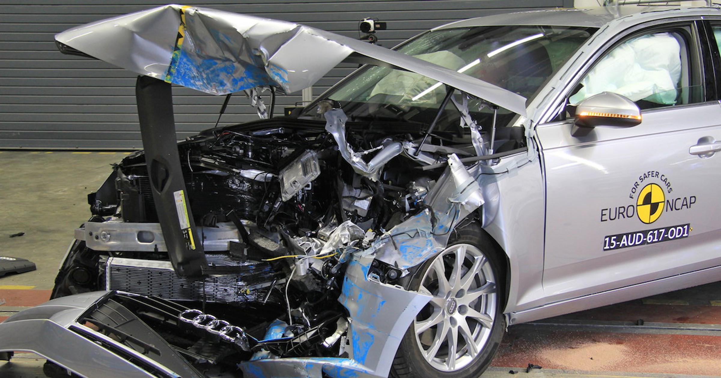 Audi A4 - test zderzeniowy