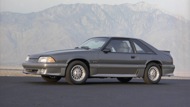 Ford Mustang GT z 1989 r.