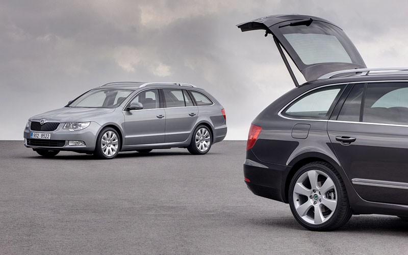 Škoda oficjalnie rozpoczęła produkcję Superba Combi