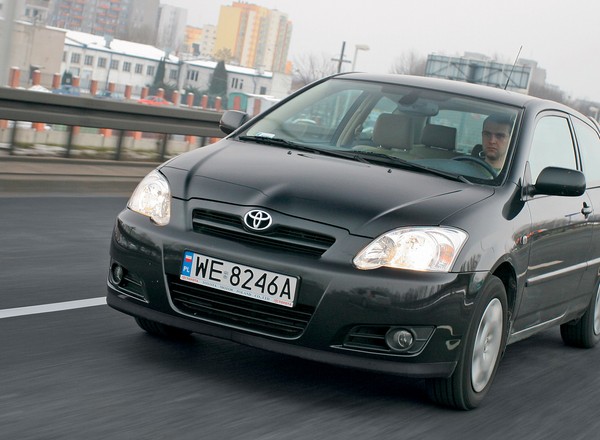 Toyota Corolla IX (2001-07) – Kusi stabilnie pracującą elektroniką i trwałym zawieszeniem