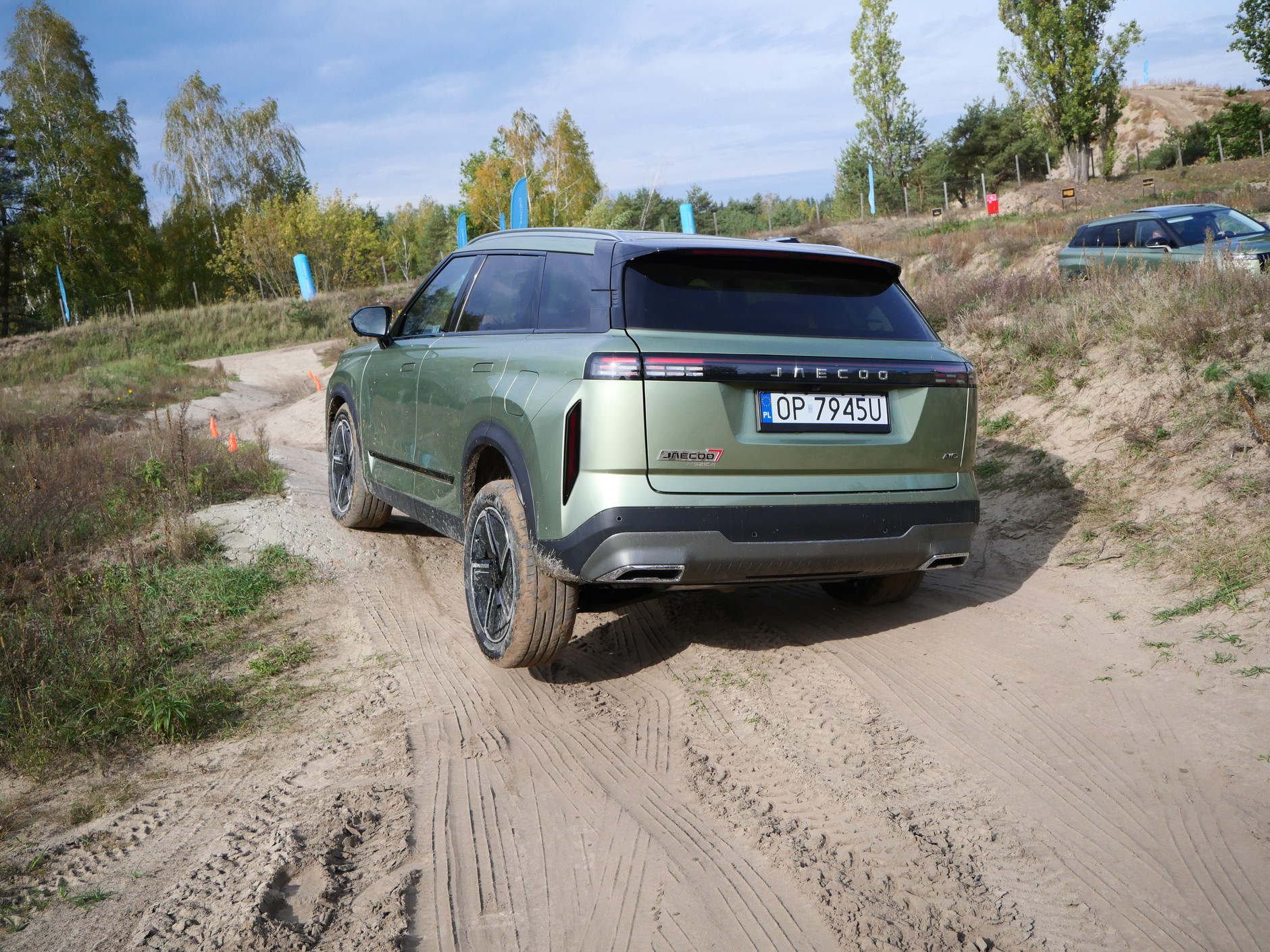 Jaecoo J7 na torze offroadowym