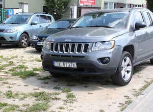 Akcja „Stop Cham” w Warszawie: koniec z zastawianiem chodników?