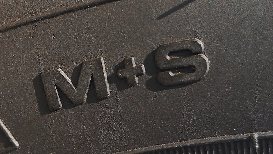 Opona z oznakowaniem M+S