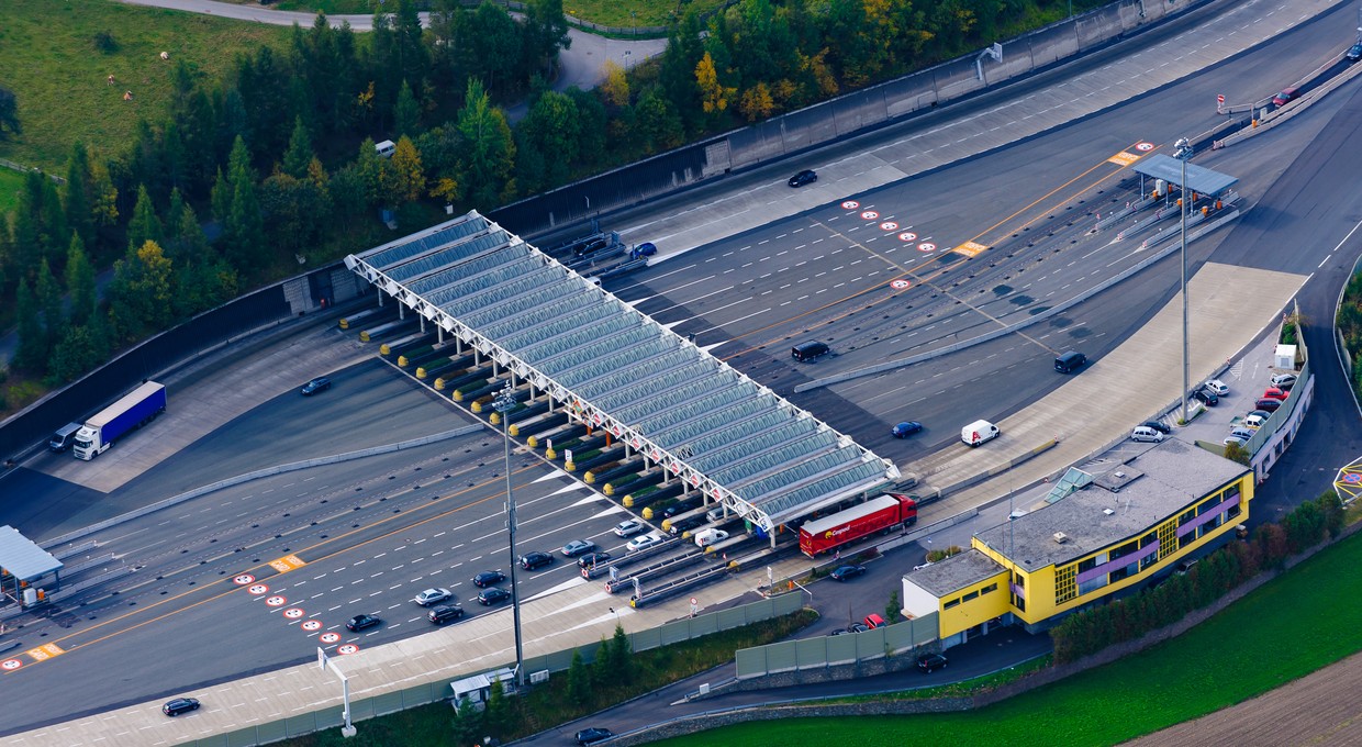 Polak ofiarą nowych przepisów w Austrii. Szybko jechał, szybko stracił samochód