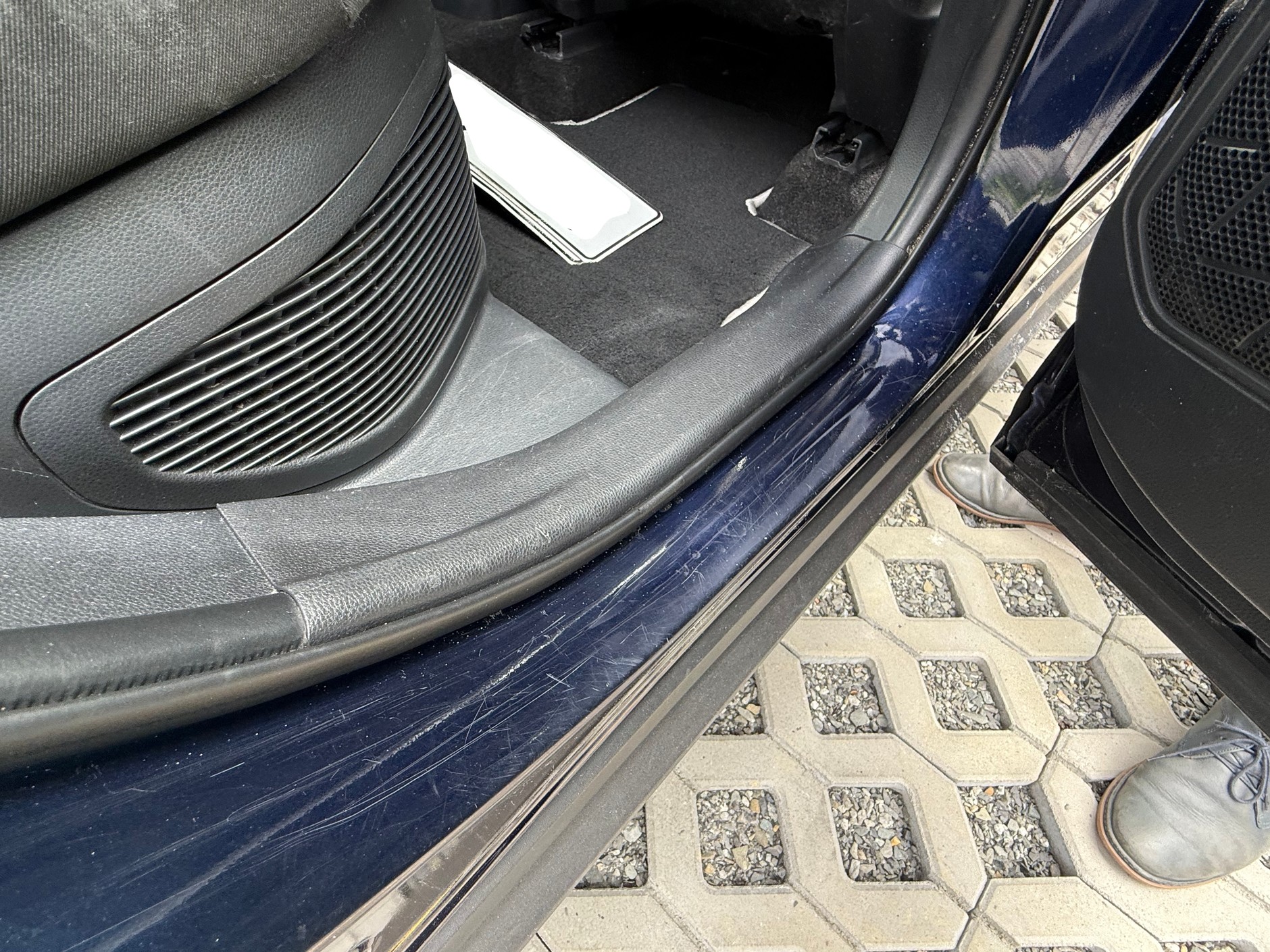 Toyota RAV4 z 2020 r. za 115 tys. 900 zł