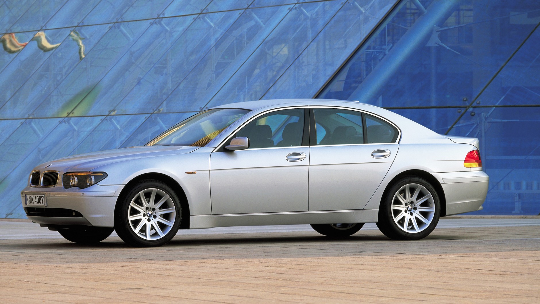 BMW serii 7 (4. generacja; kod E65/66)