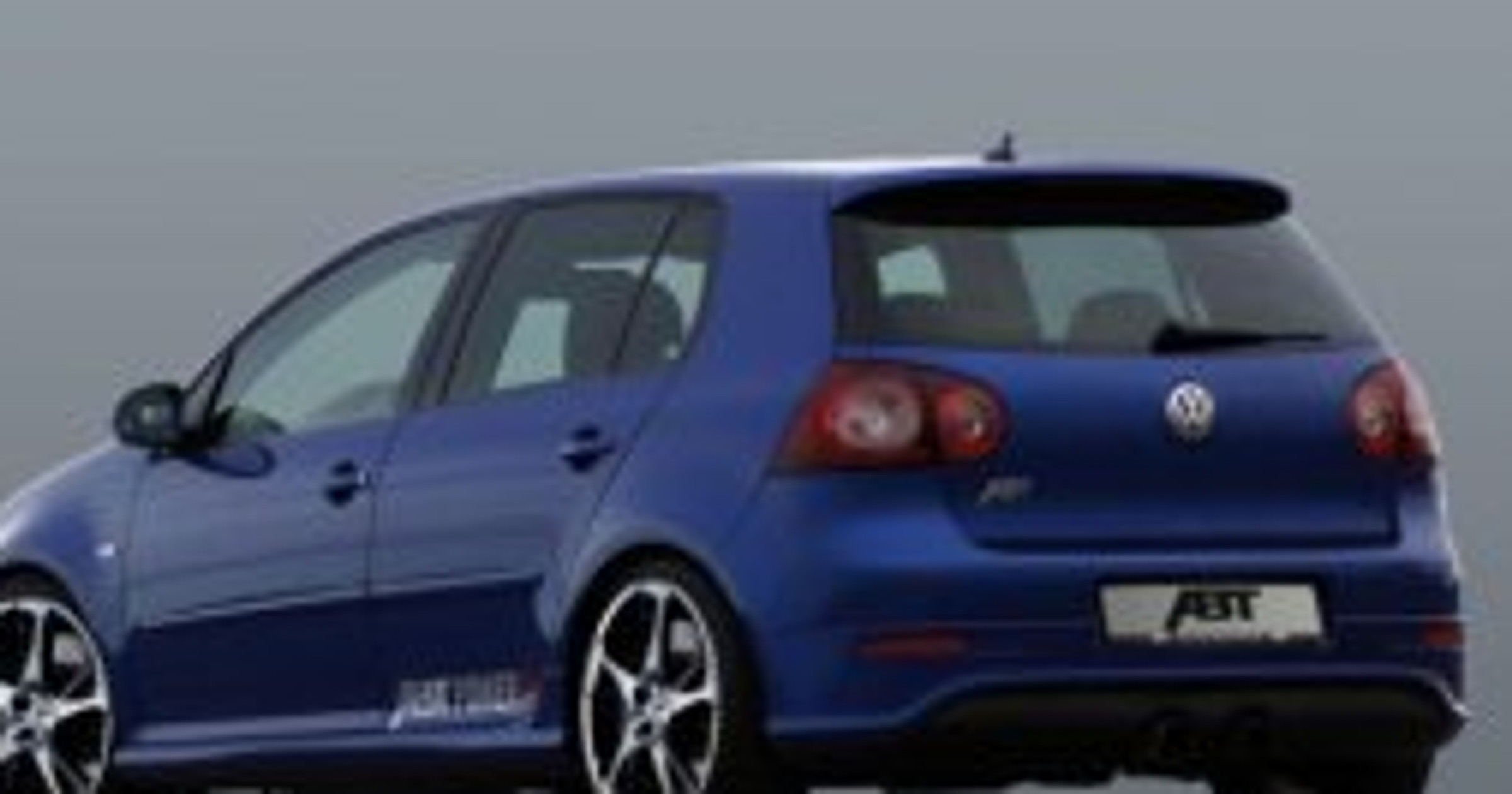 Volkswagen Golf R32 Abt – kompaktowy agresor