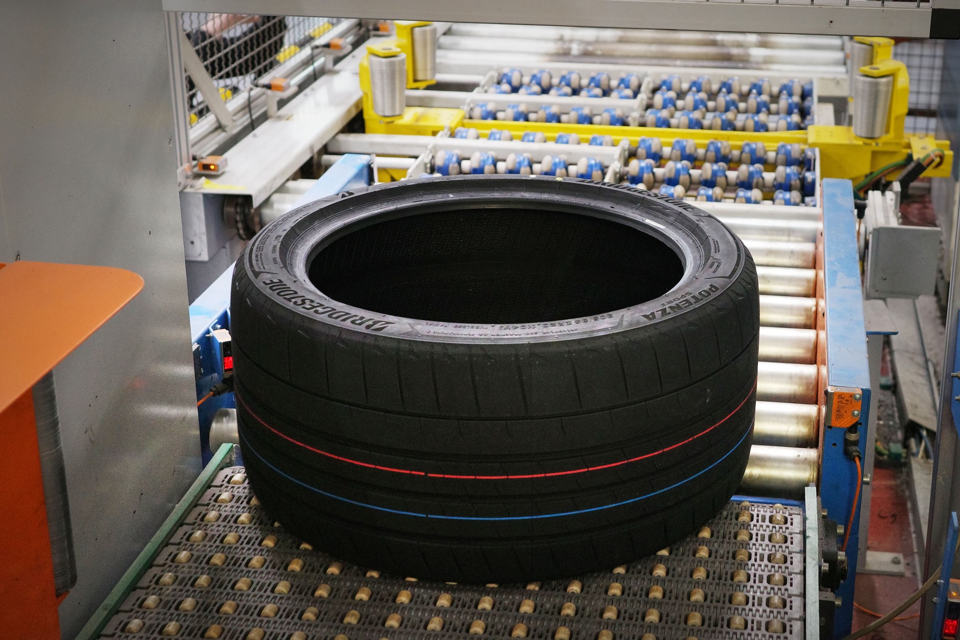 Centrum badawczo-rozwojowe i fabryka Bridgestone'a we Włoszech