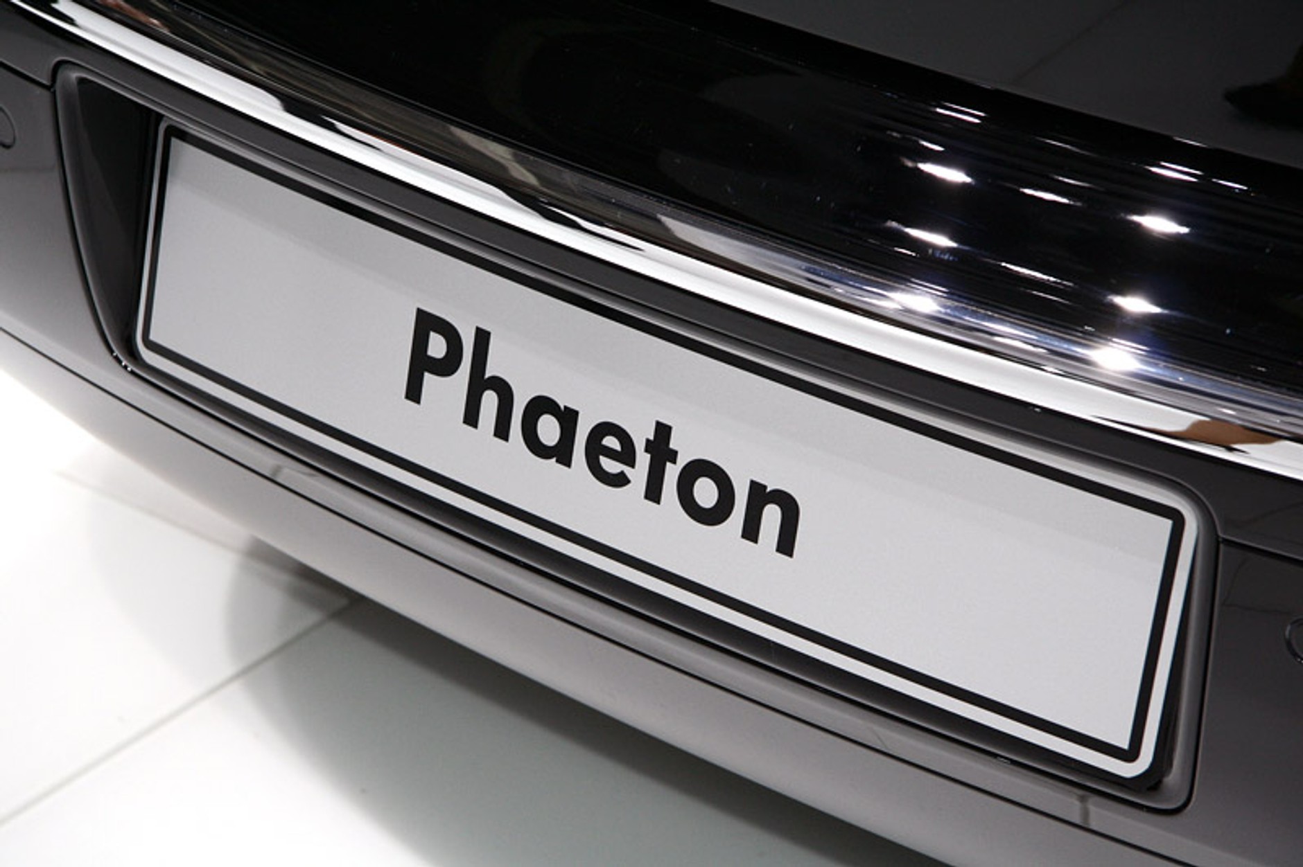 Paryż 2008: Volkswagen Phaeton – rok modelowy 2009