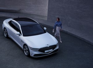 Genesis G90 – większy nie tylko od Mercedesa Klasy S. To poziom wyżej