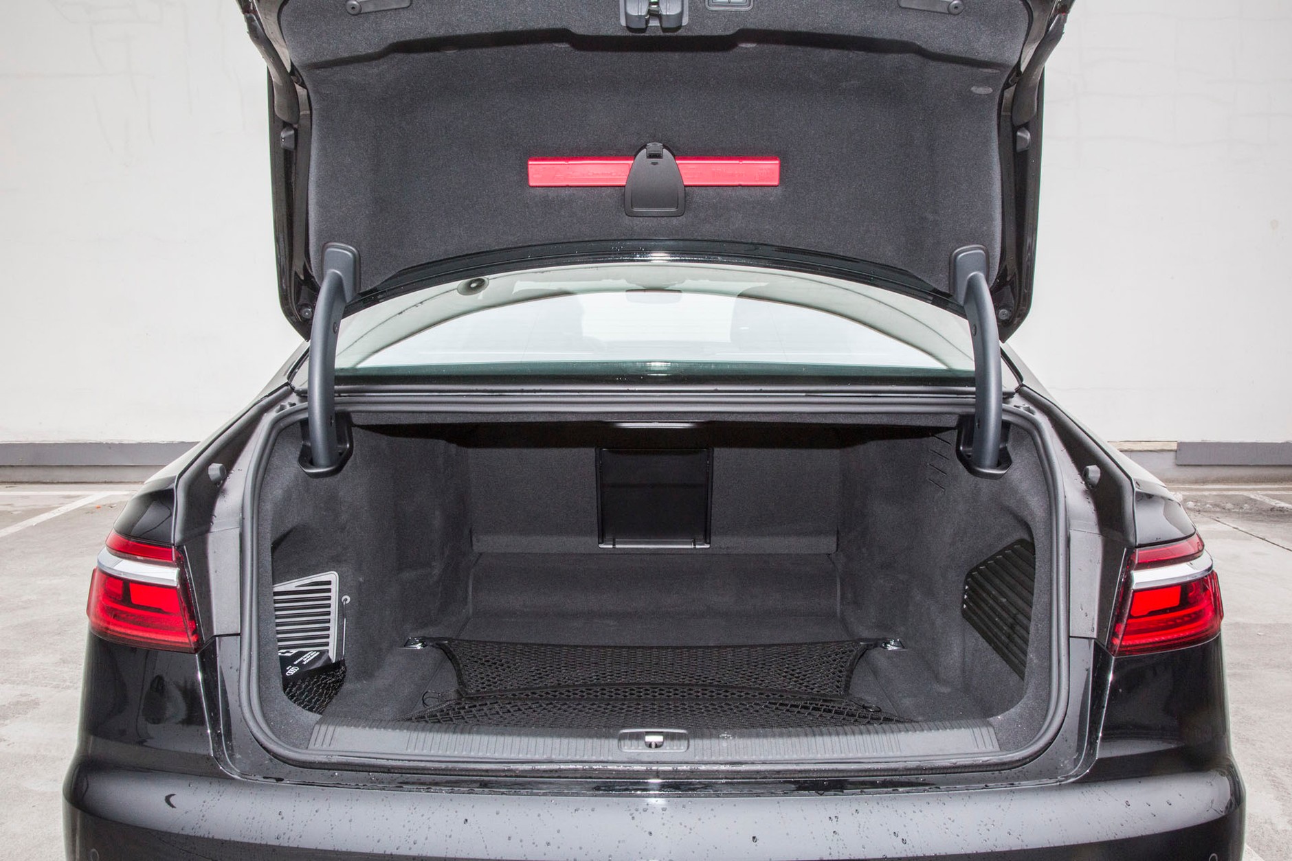 Audi A8 L 55 TFSI quattro - dotyk luksusu