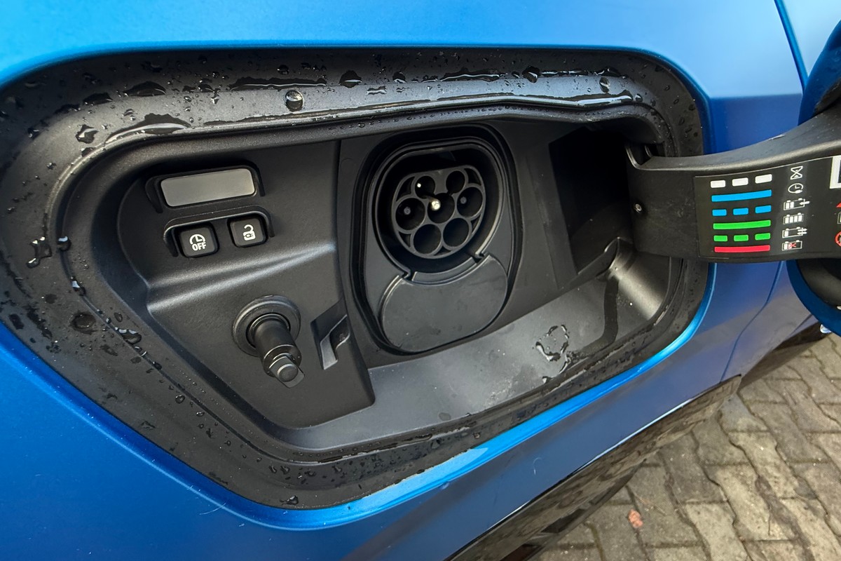 Podoba mi się ten Plug-in, tylko nie mam gdzie go ładować. Kupować mimo to?