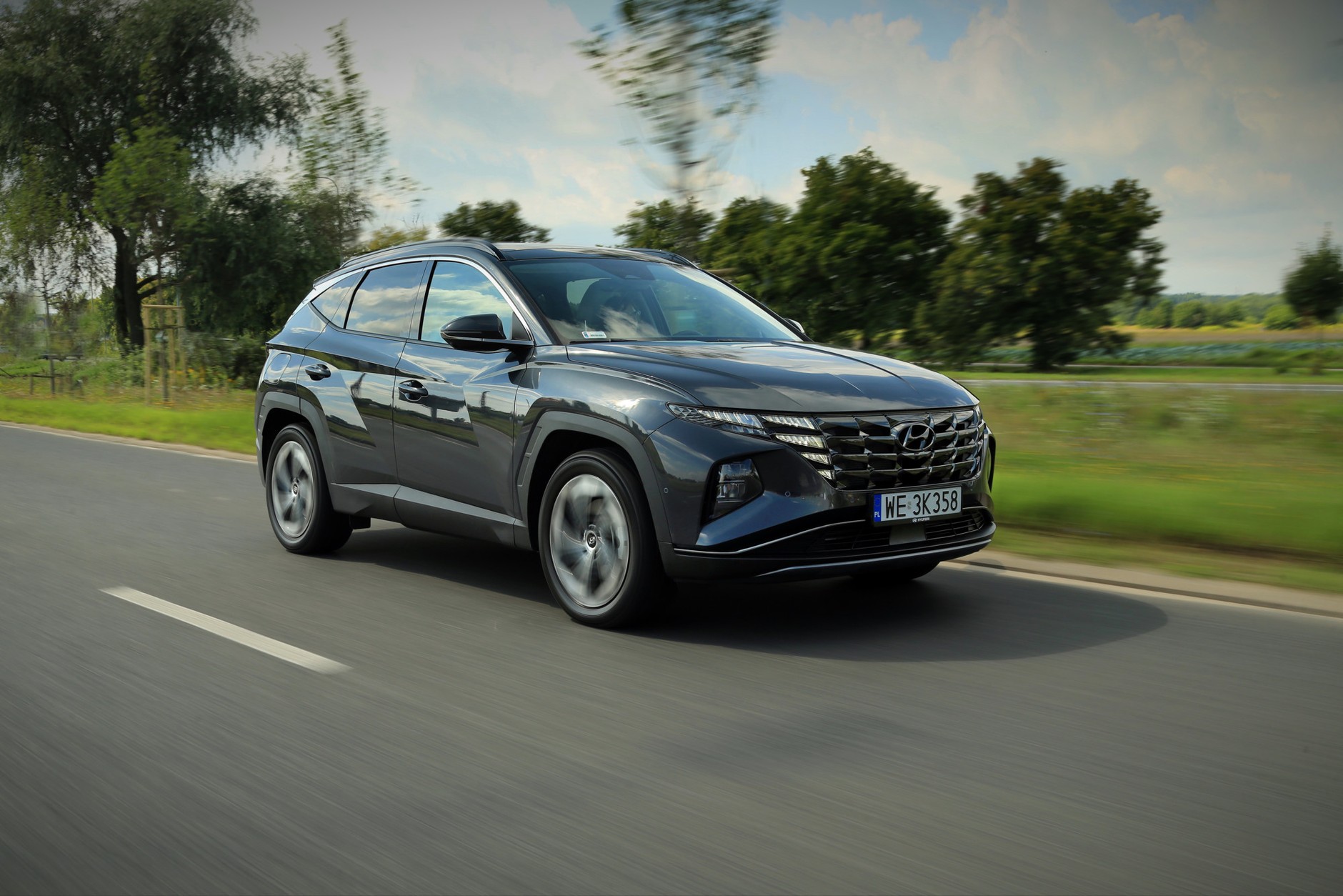 Używany Hyundai Tucson to dobry wybór na kilka lat. W dodatku, choć używany, to może jeszcze mieć gwarancję i niezłe wyposażenie. W Chińczyku jednak i tak dostaniemy więcej