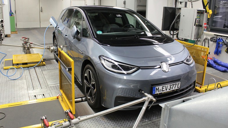 Volkswagen ID.3 zaliczył test automobilklubu ADAC na dystansie 100 tys. km