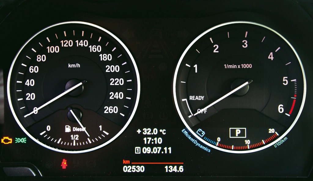 BMW 120d: BMW pełną gębą