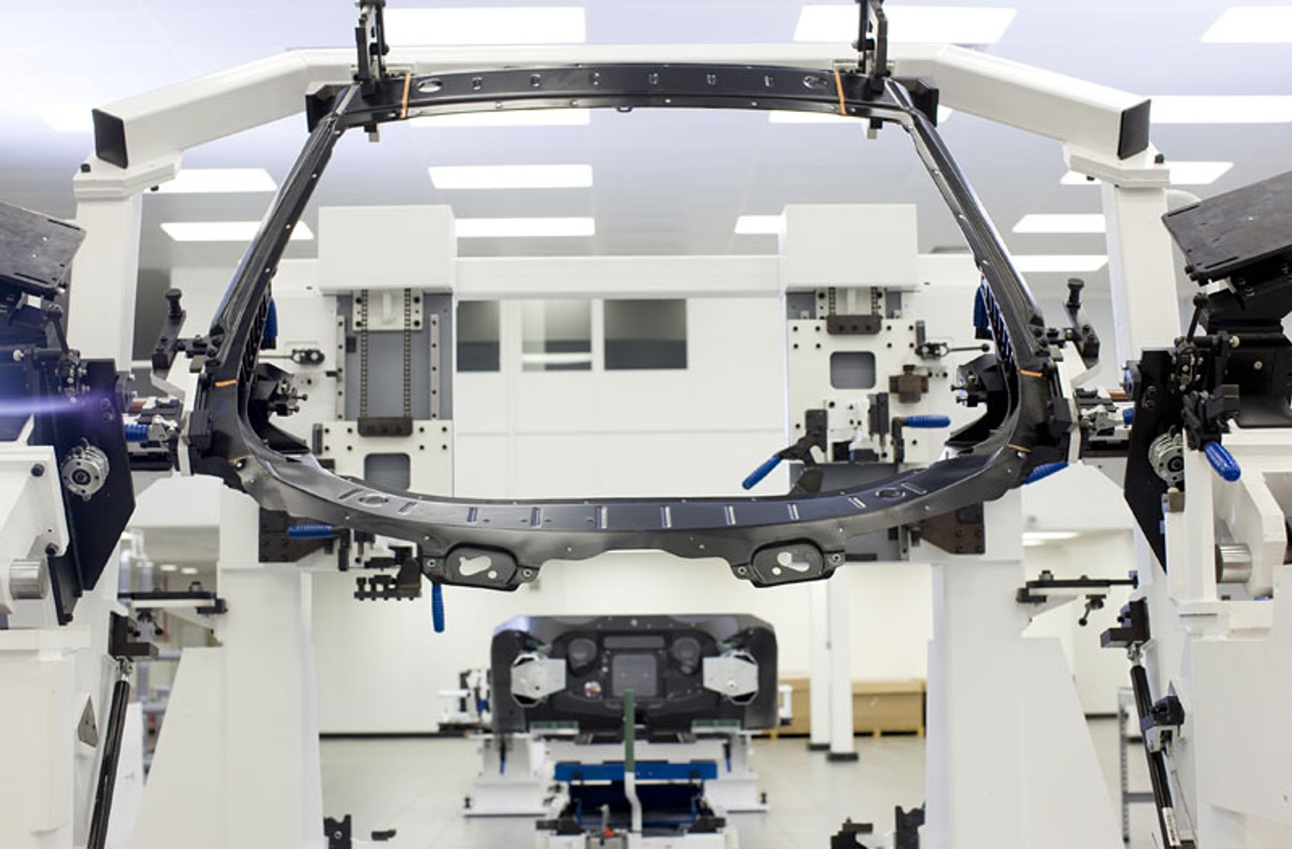 Tak powstawał pierwszy McLaren MP4-12C