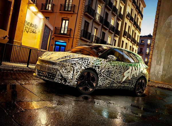 Cupra zaprezentowała nowy elektryczny model. Oto Raval — miejskie auto dla każdego
