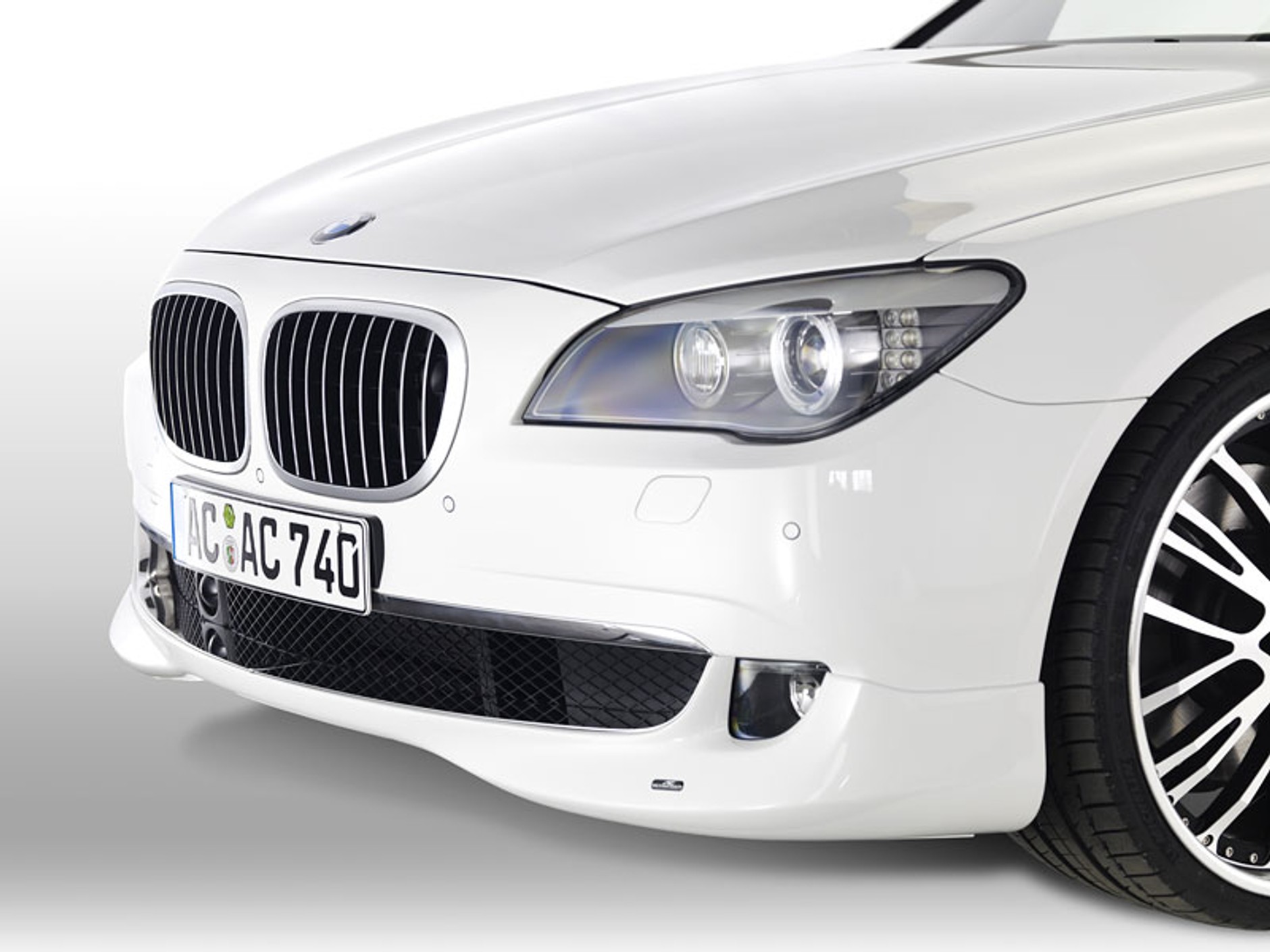 AC Schnitzer ACS7 – BMW serii 7 ze sportowym pazurem