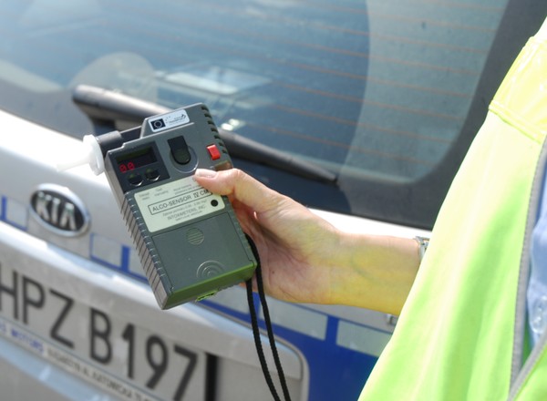 Kontrola trzeźwości – kierowcy z e-papierosami poczekają dłużej
