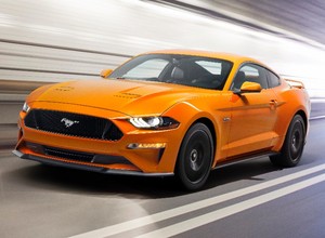 Ford Mustang z nową twarzą