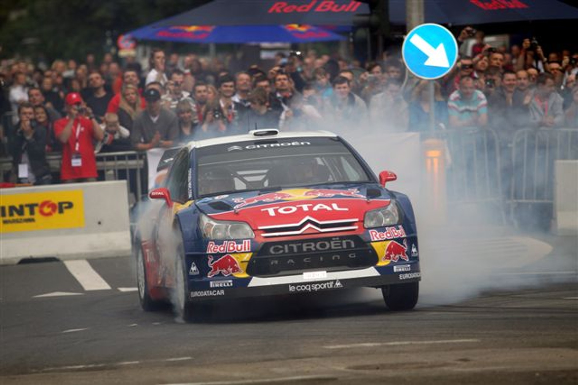 Sébastien Loeb i Dani Sordo jeździli po Karowej