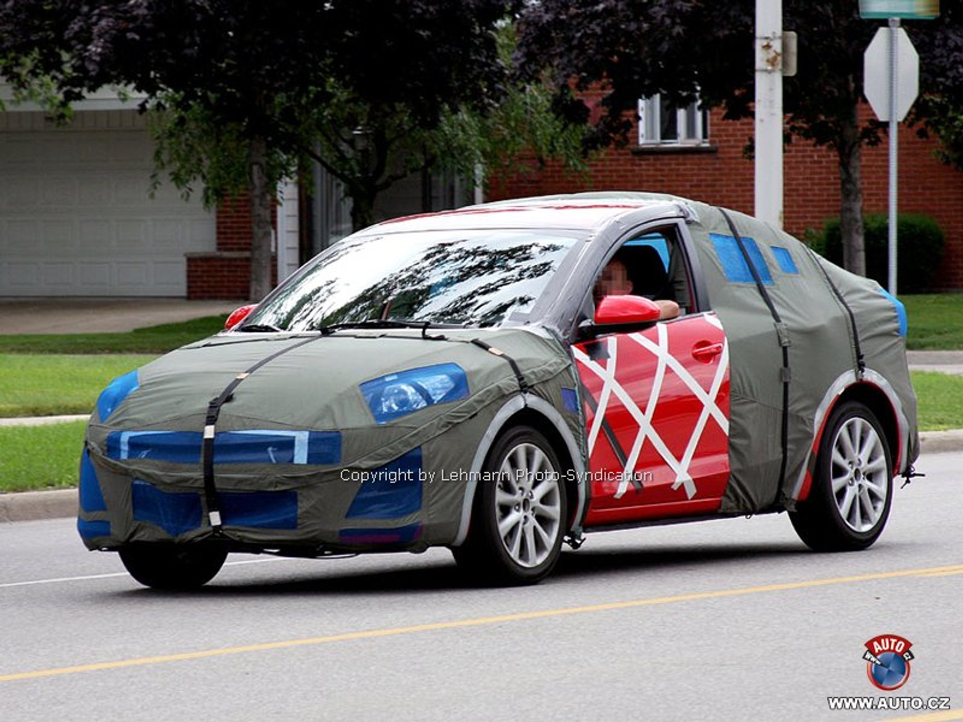 Zdjęcia szpiegowskie: Mazda3 w 2010 roku