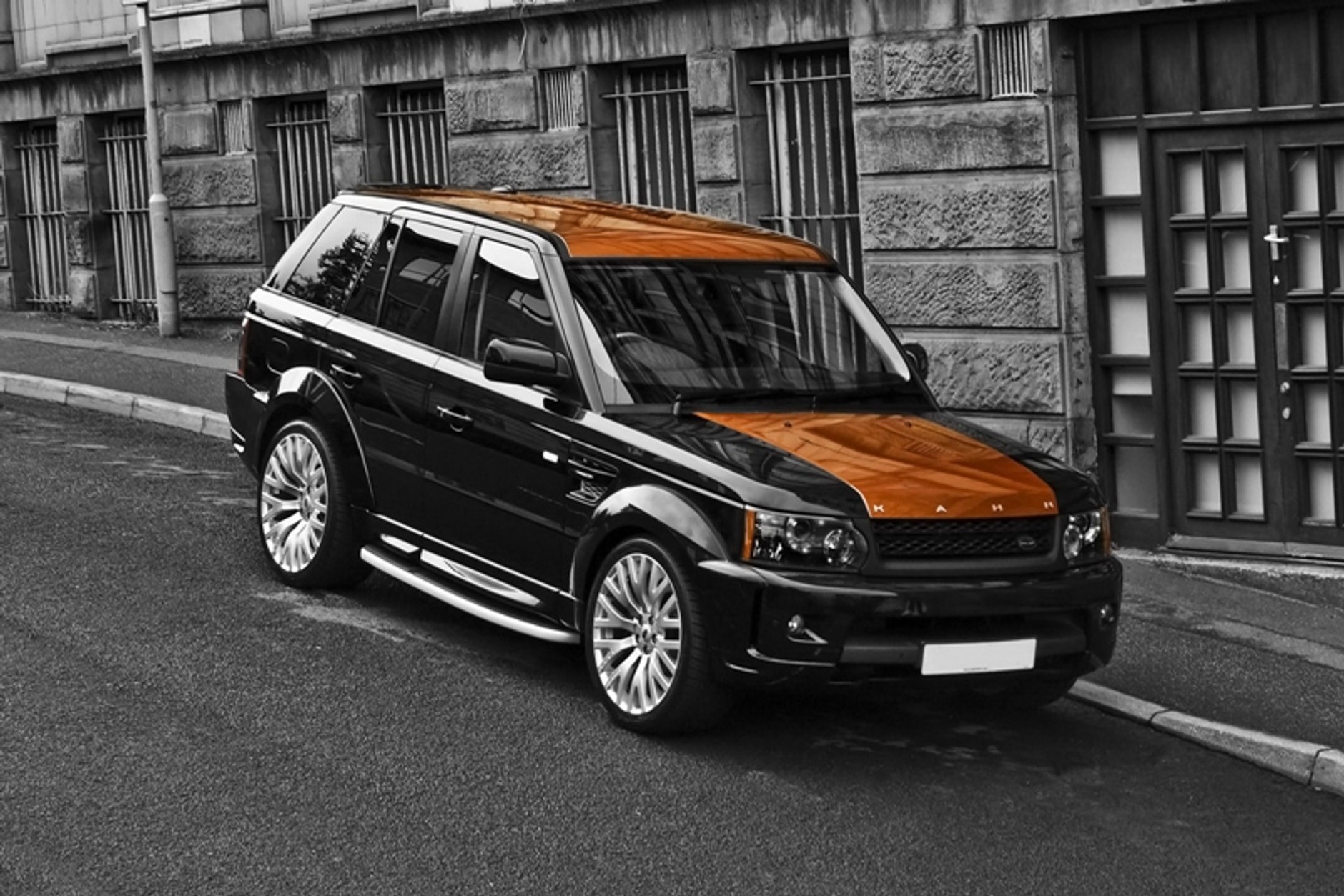 Range Rover Vesuvius