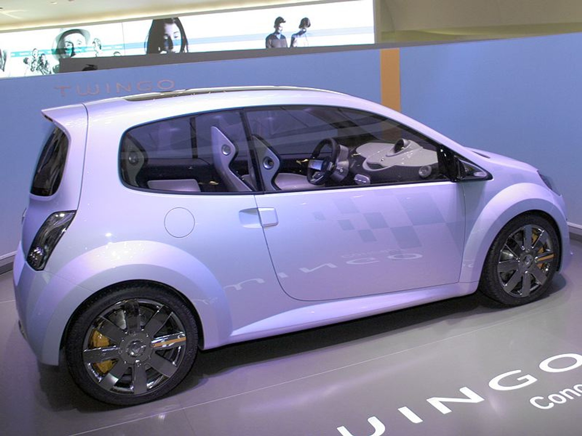 Paryż na żywo: fotogaleria z targów – Renault Twingo Concept