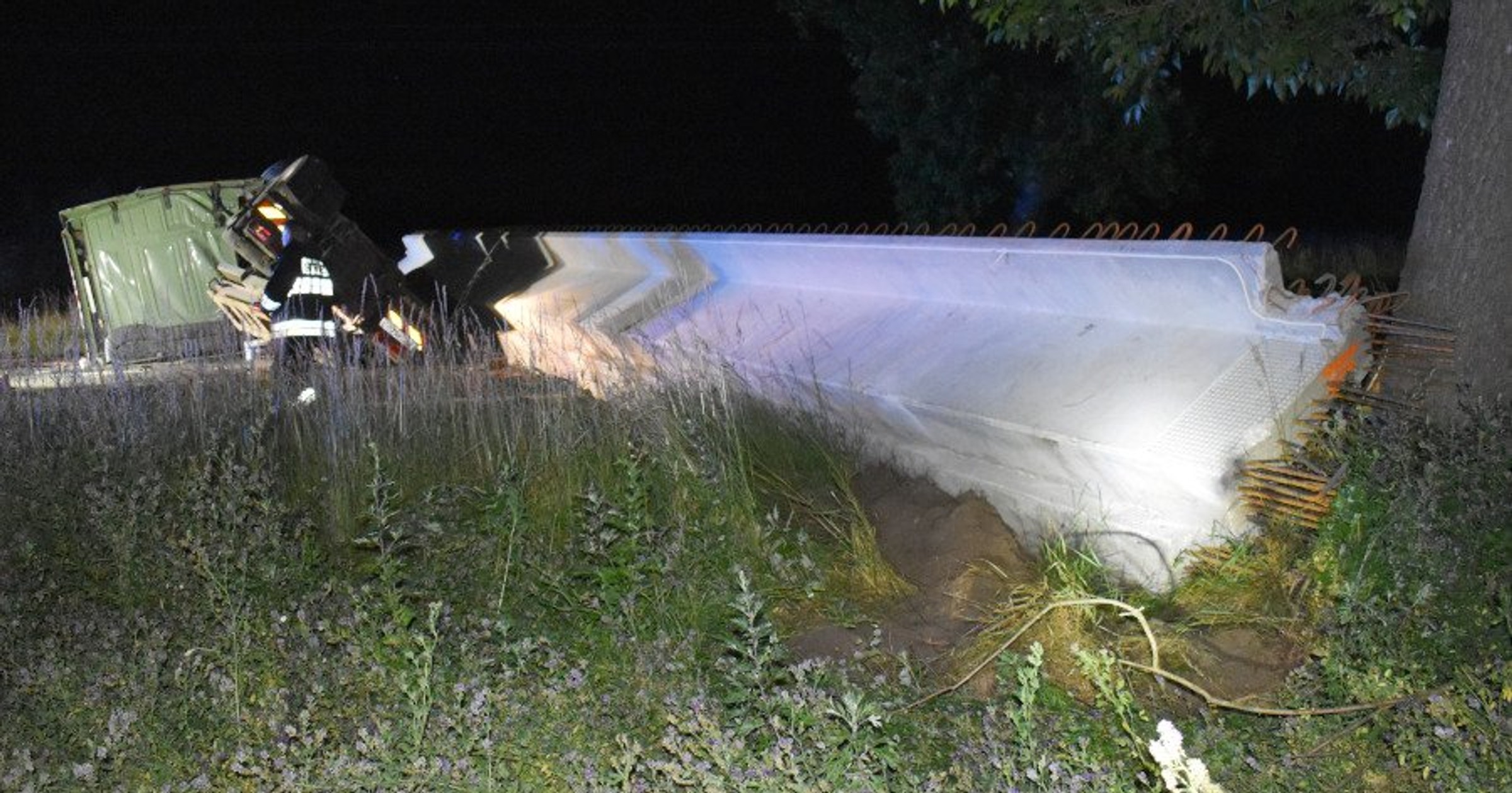 Obraz pochodzący z serwisu https://zawiercie.policja.gov.pl/k30/informacje/wiadomosci/388598,Powaznie-wygladajaca-kolizja.html
