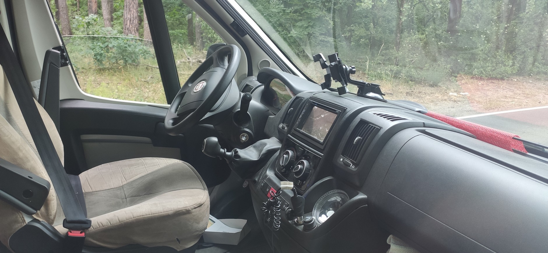 Skradziony kamper z "polskim kluczykiem" w stacyjce