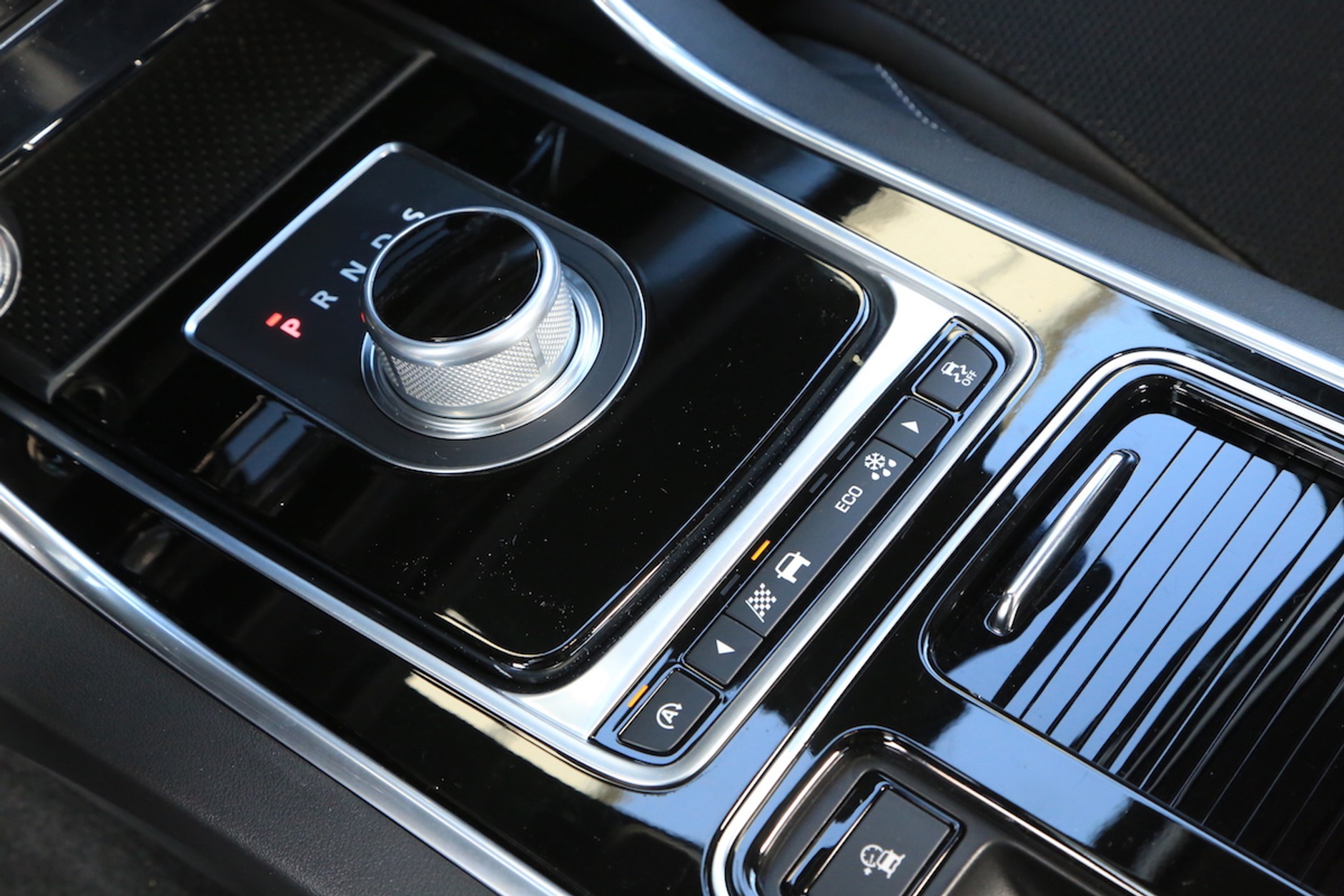 Jaguar XF 3.0 TDV6 R-Sport