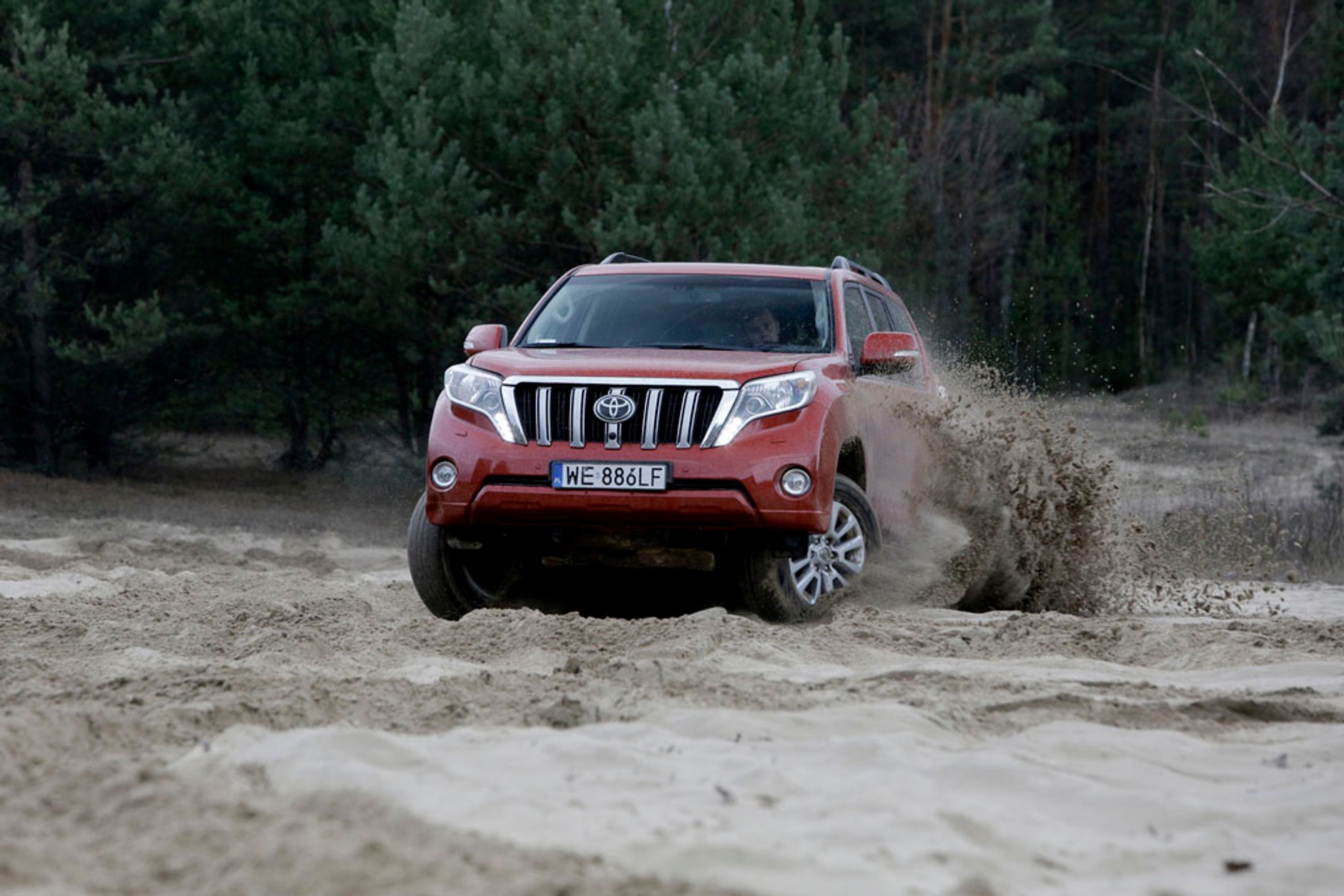 Toyota Land Cruiser 150 4.0 V6 - terenówka wśród suvów