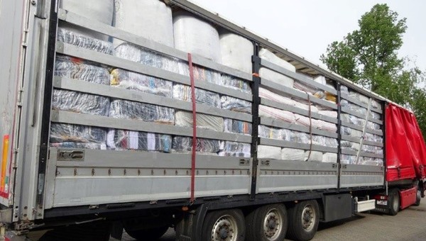 Niby zwykły transport z Turcji do Polski, a na naczepie... "lewy" towar wart kilka milionów euro