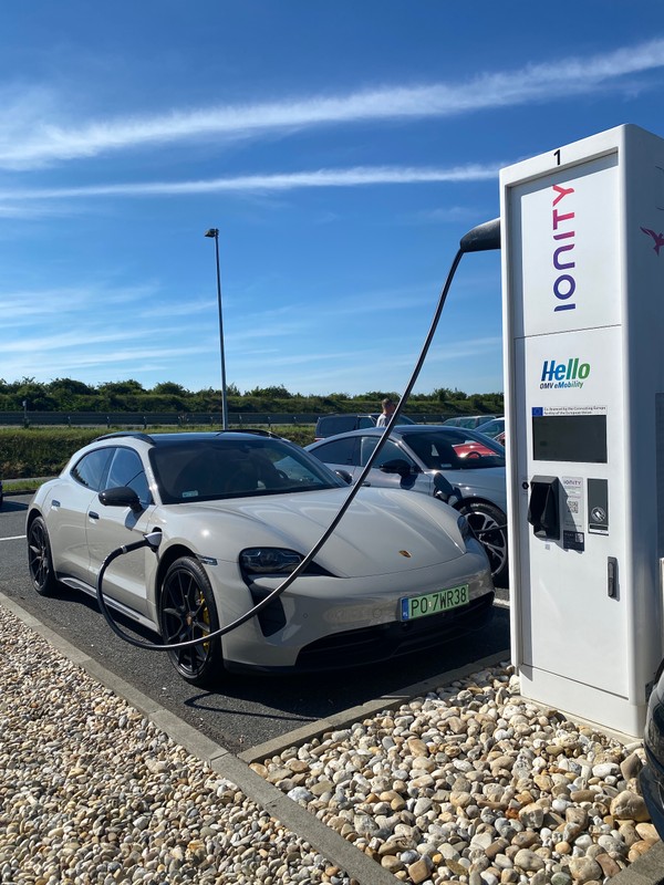 Podróż Porsche Taycanem i Audi e-tronem GT do Chorwacji