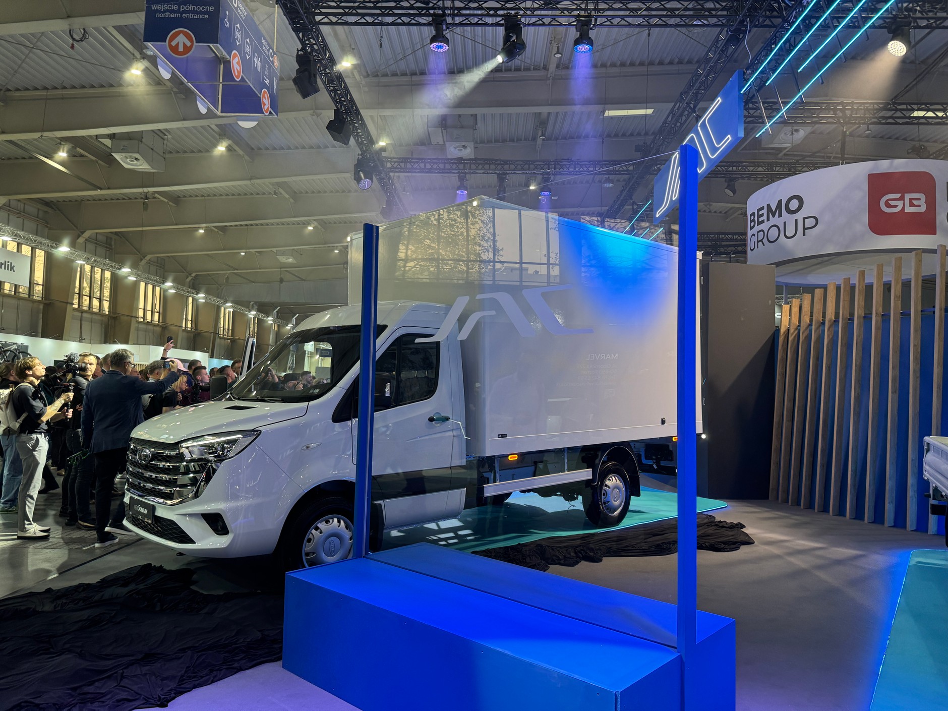 JAC na Poznań Motor Show 2025