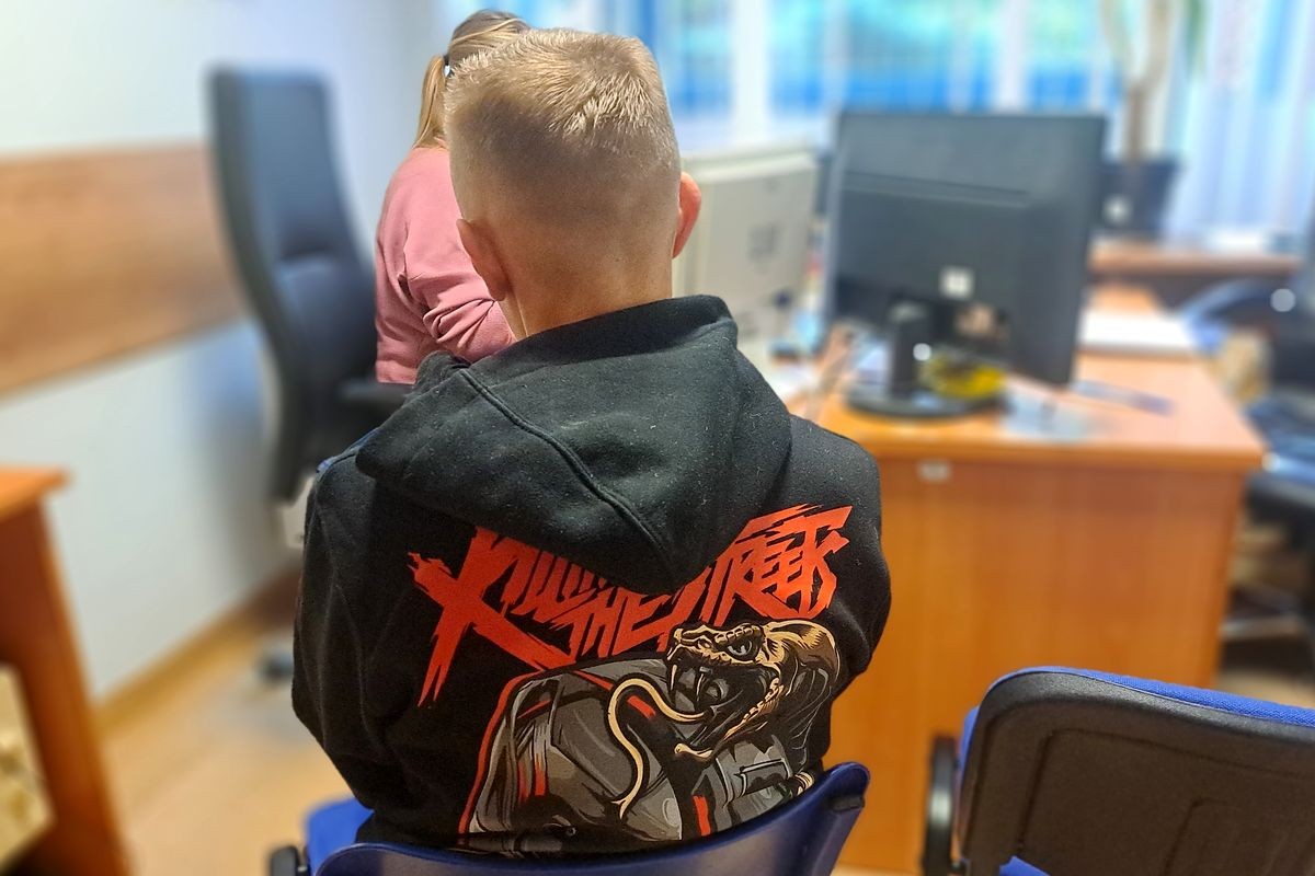 Uciekał motocyklem, policjanci musieli obezwładnić 28-latka