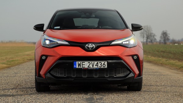 Toyota C-HR GR Sport 2.0 Hybrid (2021 r., 1. generacja, lifting)