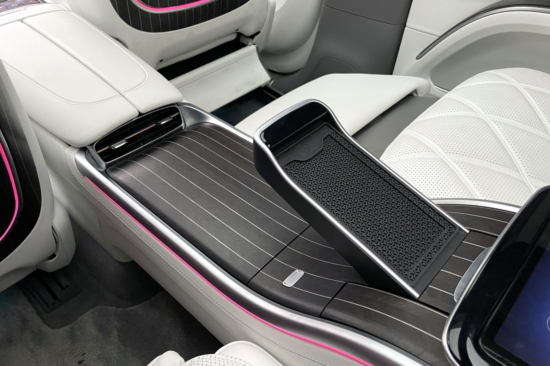 Mercedes-Maybach EQS SUV