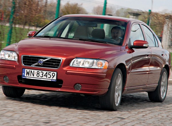 Volvo S60 I (2000-09) – ma więcej charyzmy od choćby Passata w tym samym wieku