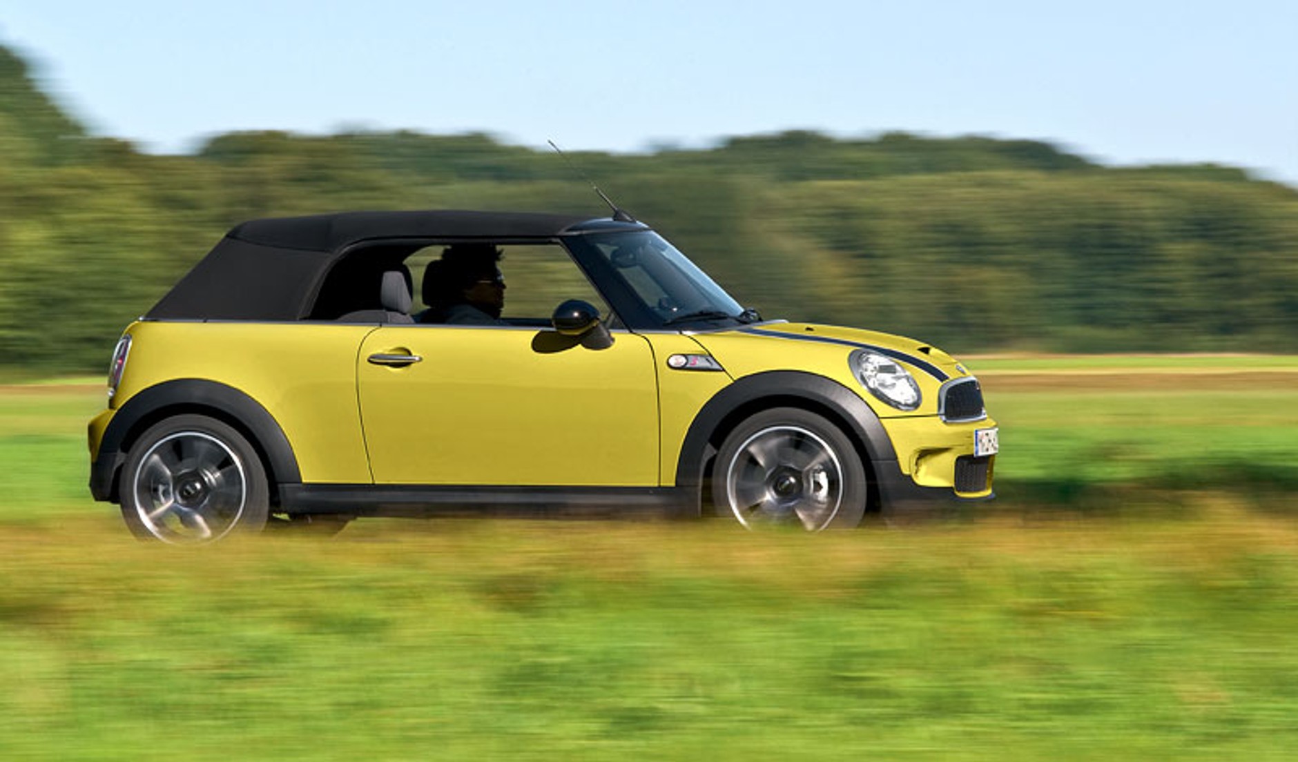 Detroit 2009: premiera światowa Mini Cabrio