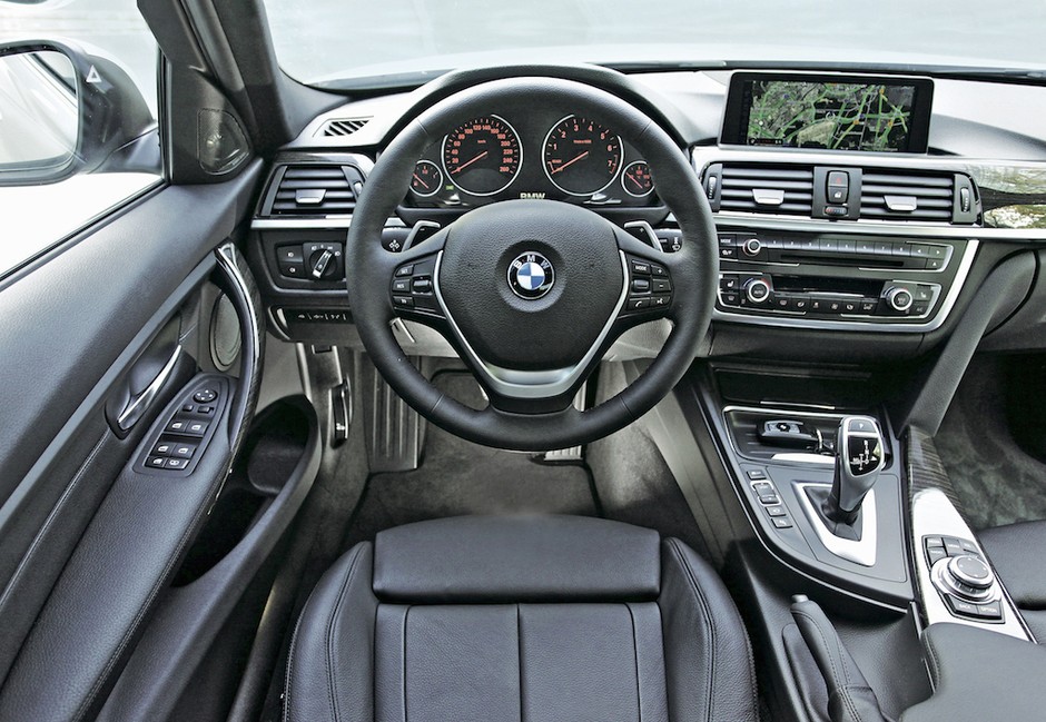 BMW 320i