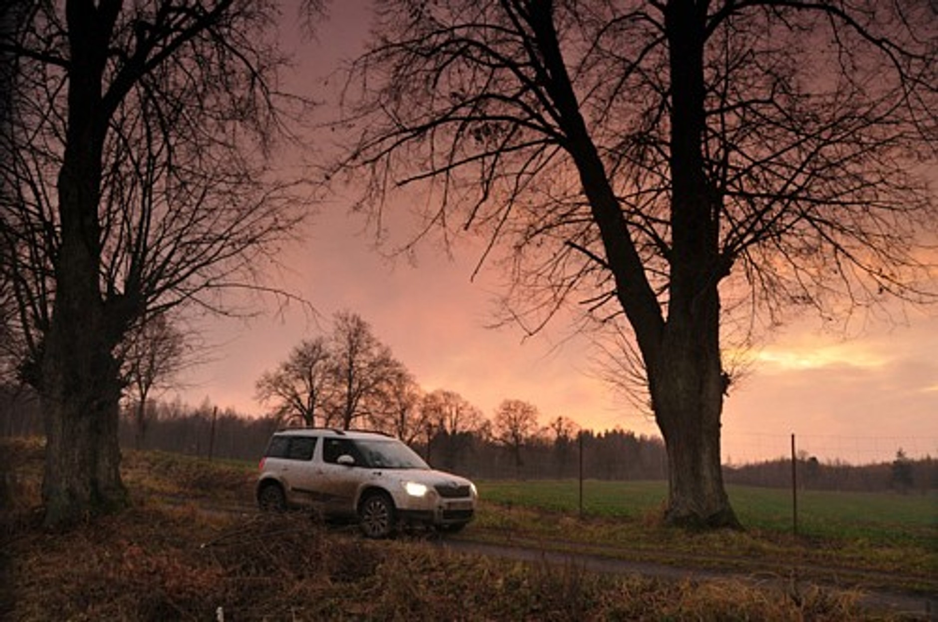 Jesień to nie koniec świata: Skodą Yeti szukamy śladów Kanału Mazurskiego