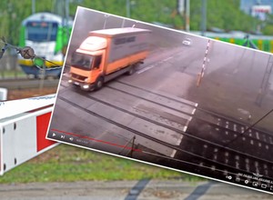 Seria niezrozumiałych manewrów na przejeździe kolejowym [WIDEO]