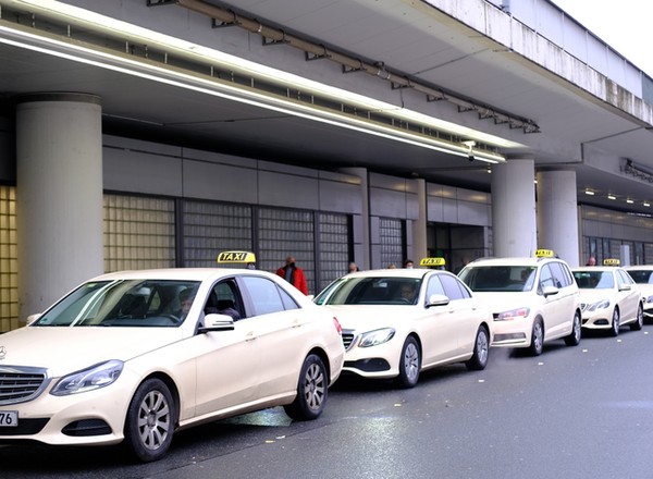 Dlaczego niemieckie taksówki mają taki kolor? Powodem miała być wygoda