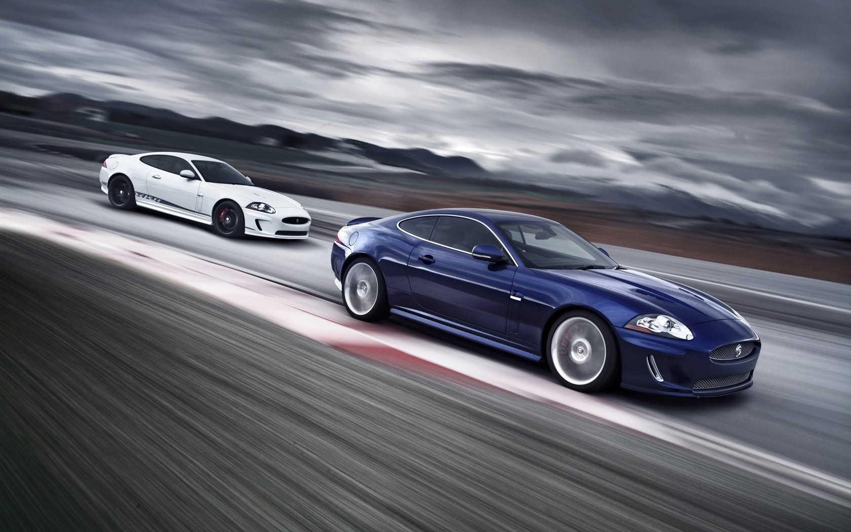 Jaguar XKR