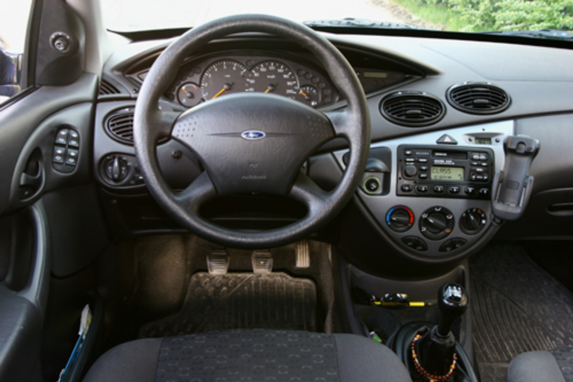 Ford focus 1.6 - Auto od handlowca