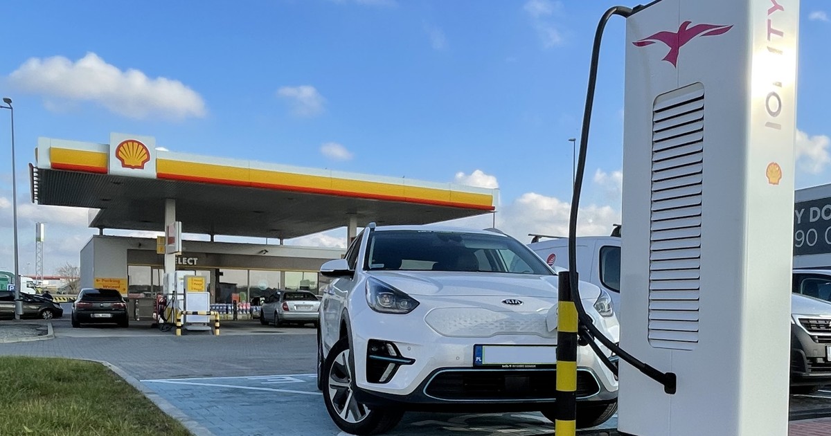 Shell - IONITY - stacja do ładowania samochodów elektrycznych