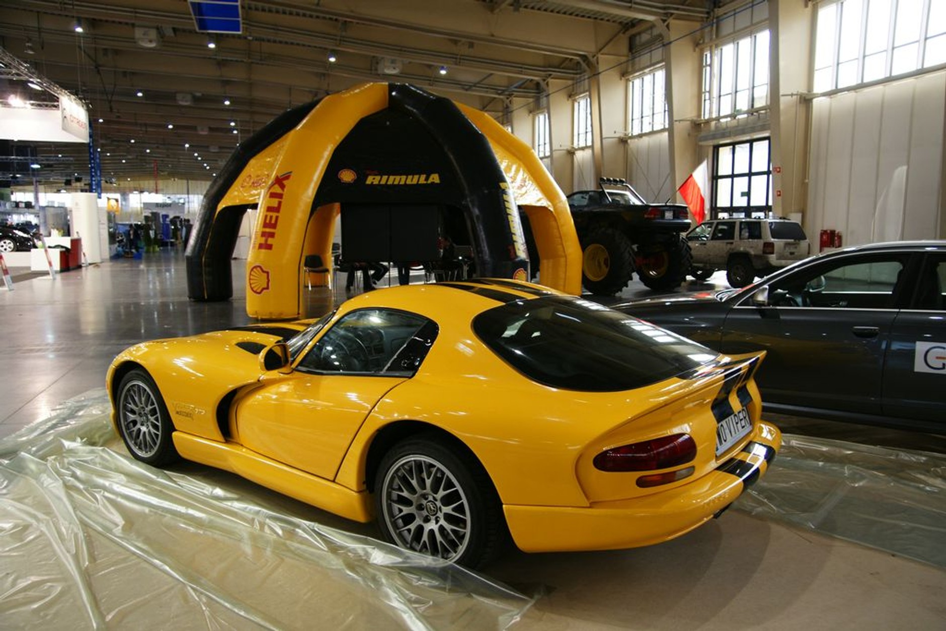 Poznań Motor Show 2010: ostatnie godziny przed oficjalnym otwarciem (galeria)